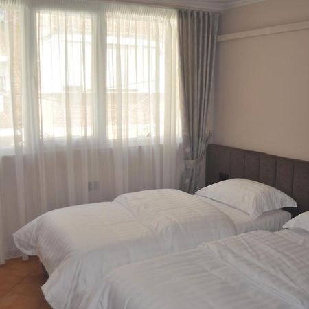Bliri Myslym Shyri Apartment Tirana Exterior foto