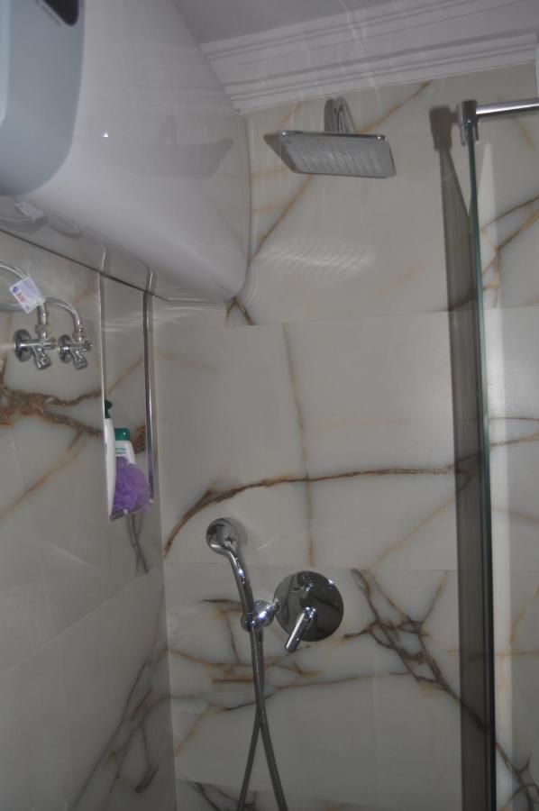 Bliri Myslym Shyri Apartment Tirana Exterior foto
