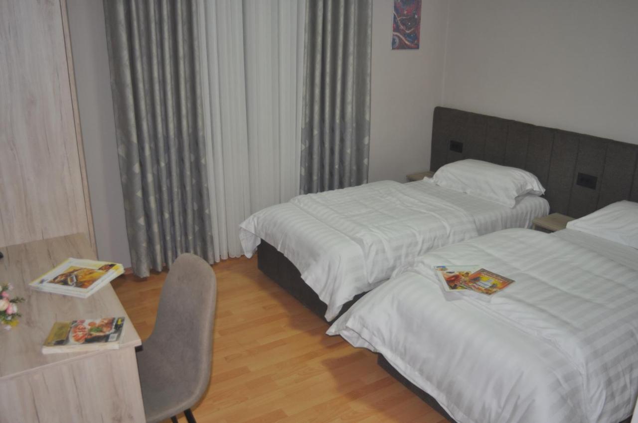 Bliri Myslym Shyri Apartment Tirana Exterior foto