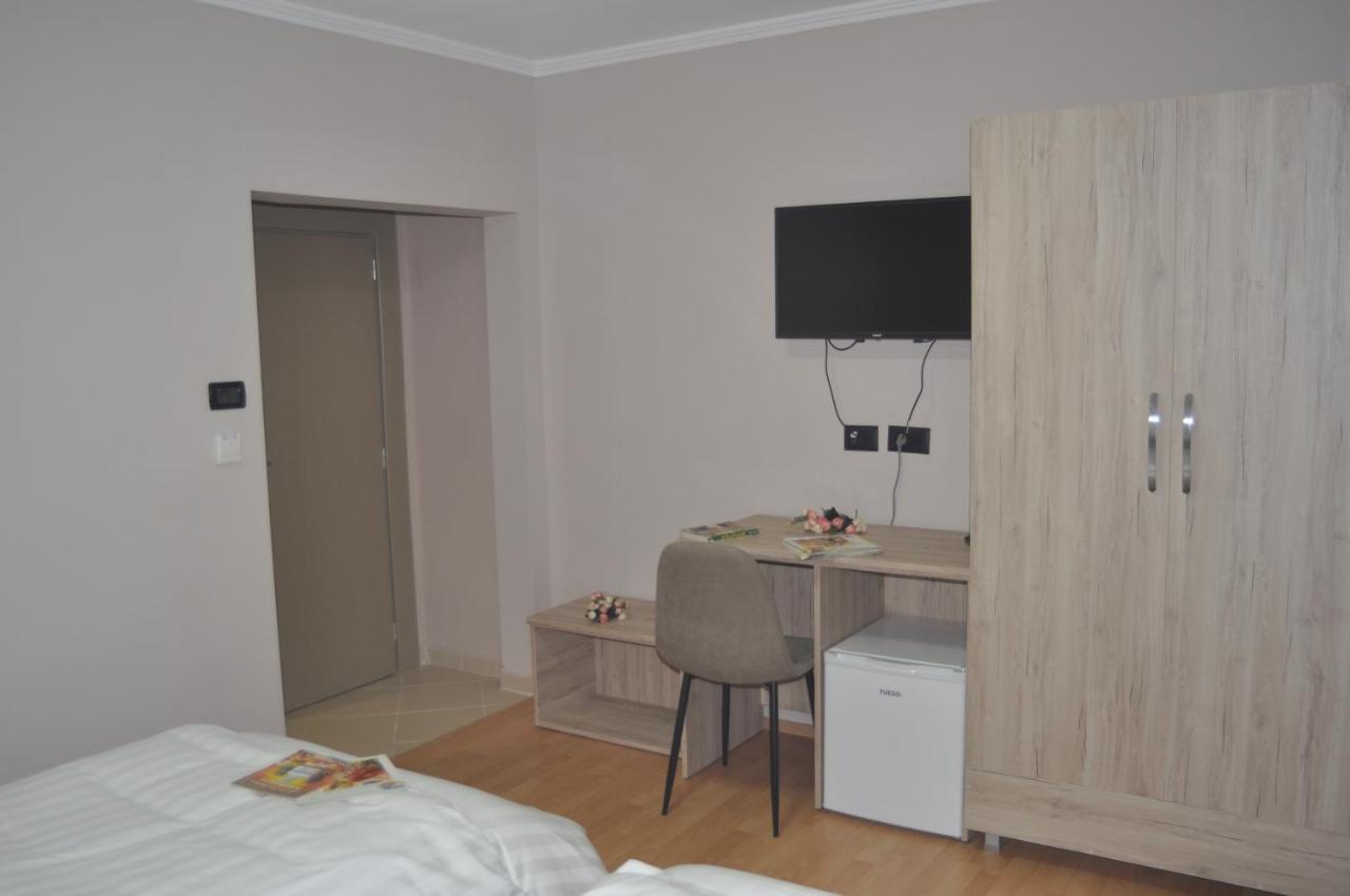 Bliri Myslym Shyri Apartment Tirana Exterior foto