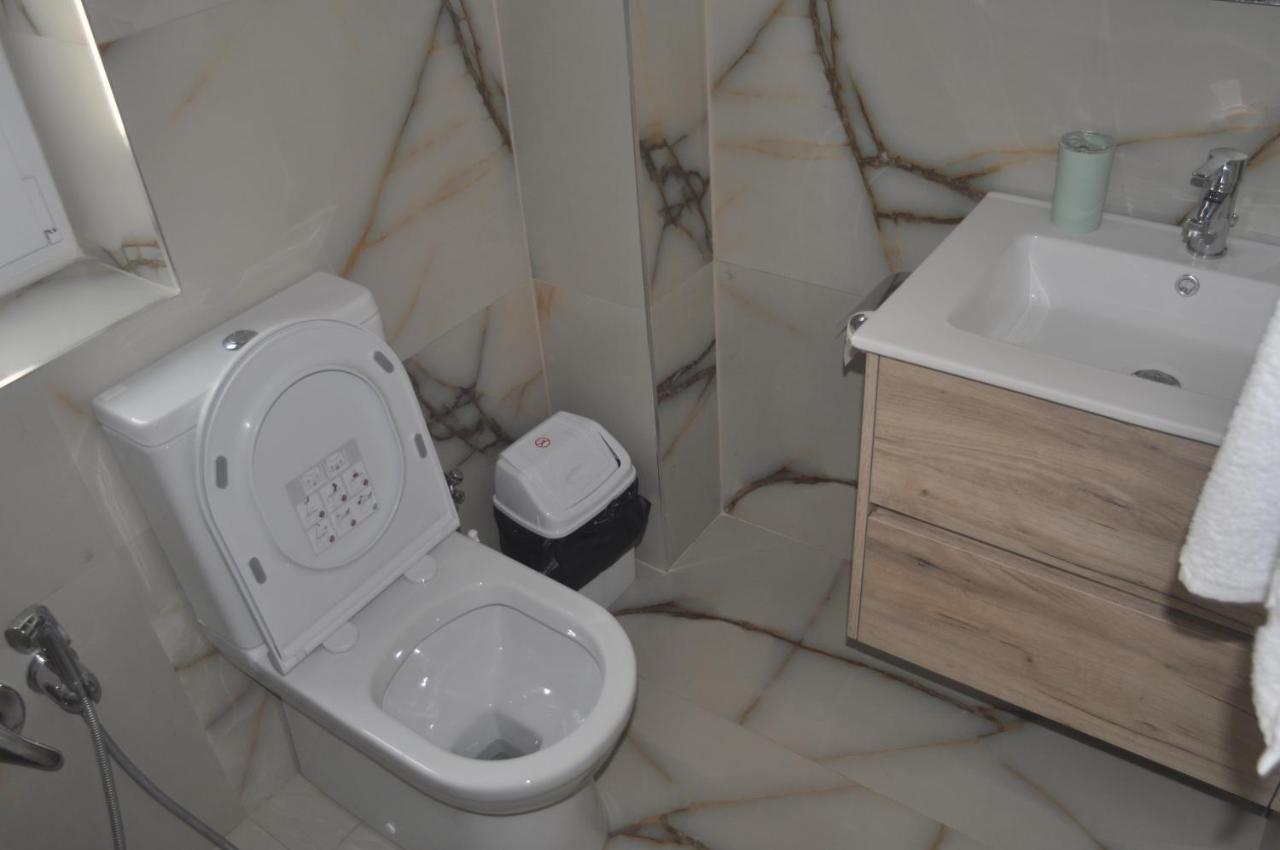 Bliri Myslym Shyri Apartment Tirana Exterior foto