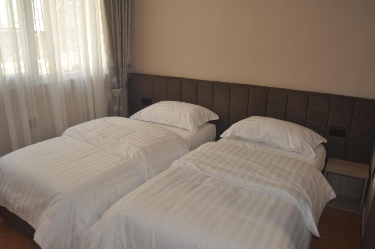 Bliri Myslym Shyri Apartment Tirana Exterior foto